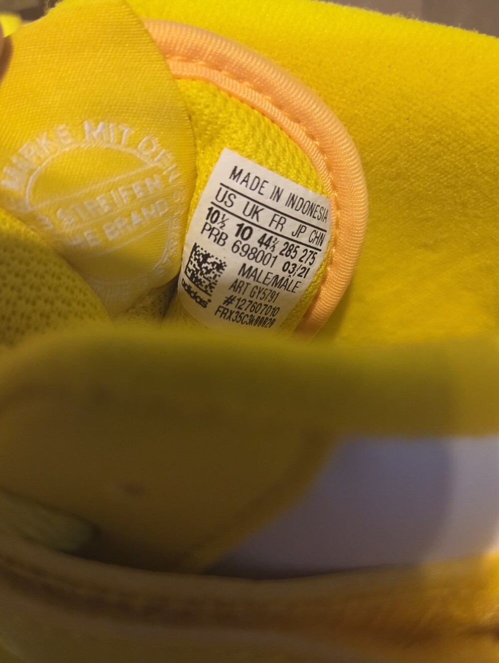 Size 10.5 - Adidas Forum Mid Yellow White GY5791  New In Box - Picture 9 of 11